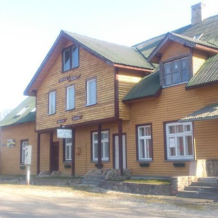Отель Viesu Nams Juras Sapni Dundaga Экстерьер фото